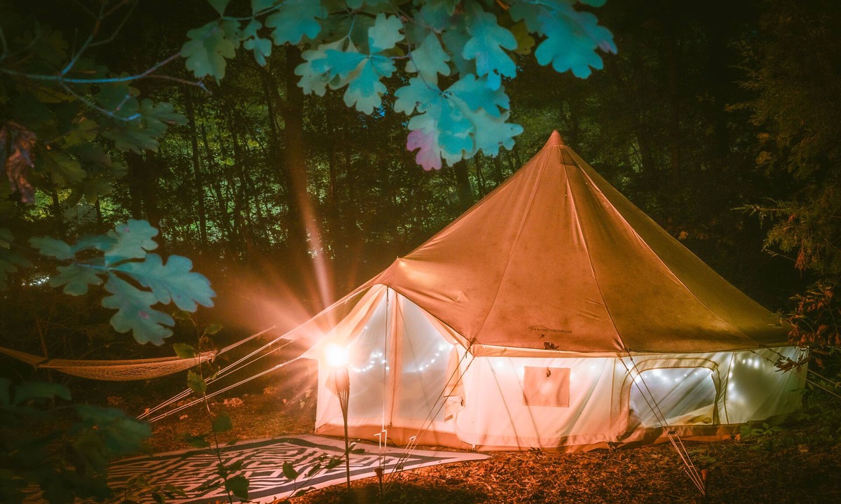 Niles Cottage | Heated Glamping Getaway