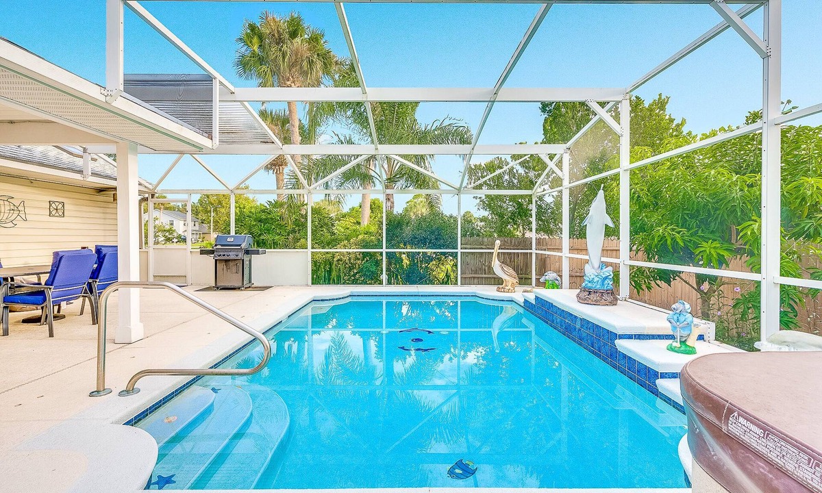 Port Orange House | Heated Pool & Fire Pit-Coastal Cottage