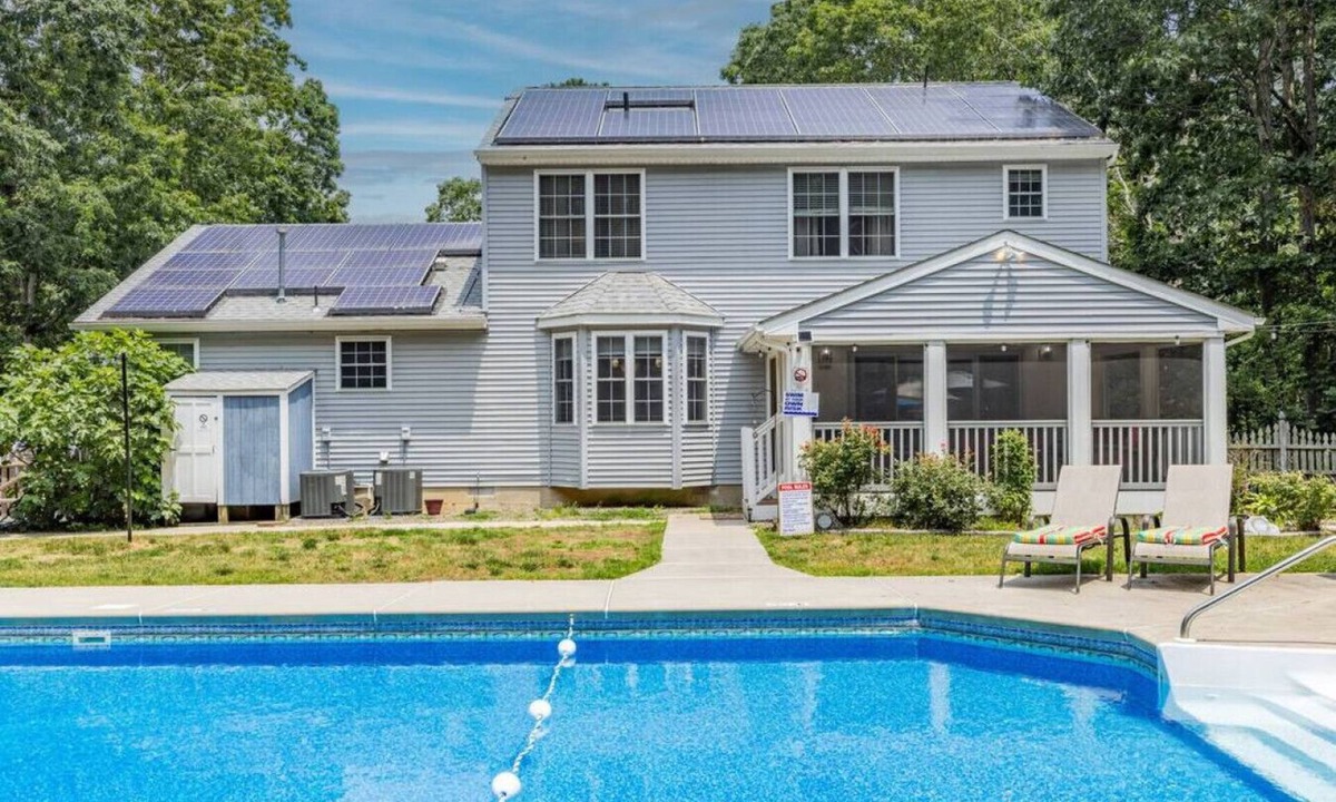Dennisville House | [Heated*] Pool & Golf Retreat by Avalon/Cape may/Sea Isle
