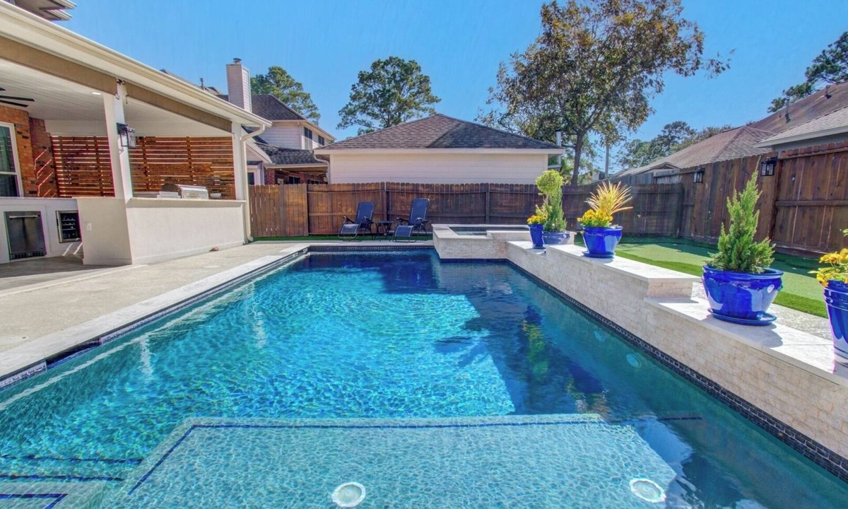 Pinehurst Of Atascocita Villa | Heated Pool Hot Tub Game Loft 4BR