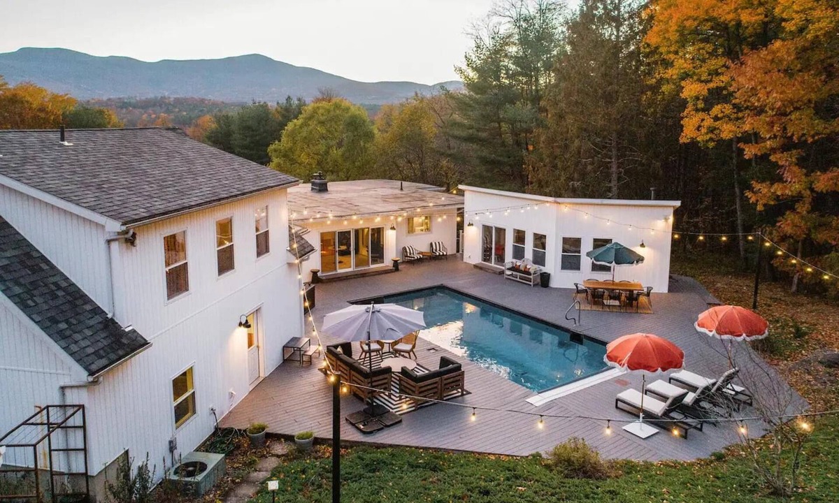 Freehold House | Heated Pool, Hot Tub & Mountain Views on 15 Acres! New Listing Special!