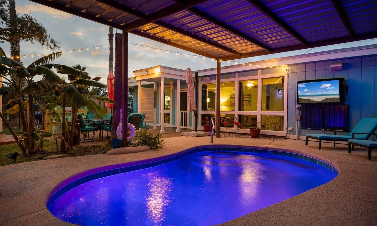 Fulton House | Heated Pool, Pet Friendly, Beach Bungalow