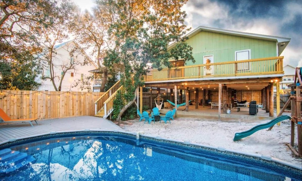Crystal Beach House | Heated Pool/Spa, 4min Walk To Beach - Zula Beach