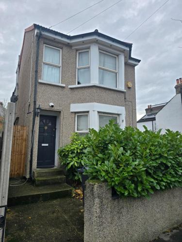 Thornton Heath Apartment | Heath Road