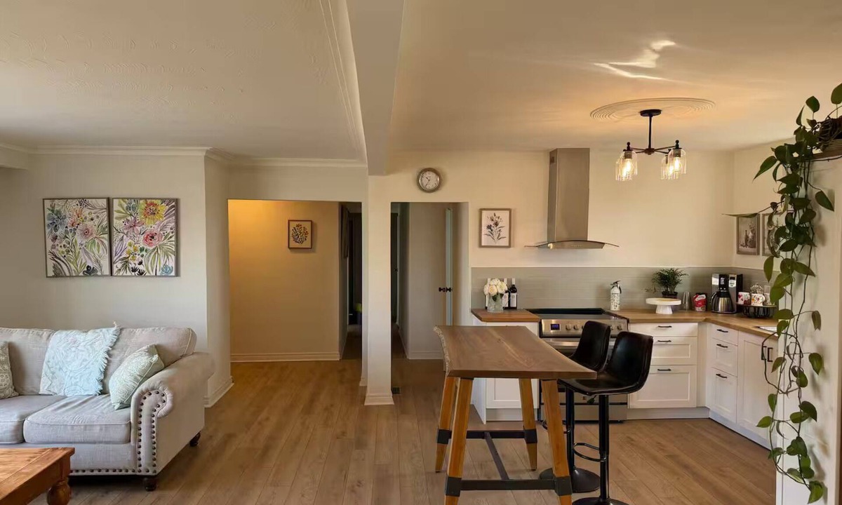 Niagara-on-the-Lake Cottage | Heather Cottage Niagara On The Lake