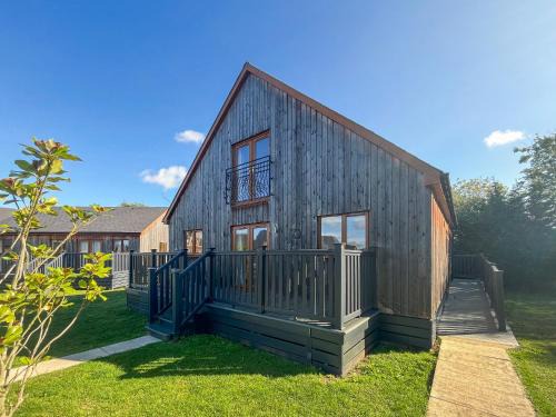 Brigg House | Heather - Uk50104