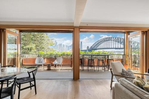 Kirribilli Apartment | Heatherbrae I - World Class Harbour Bridge Views!