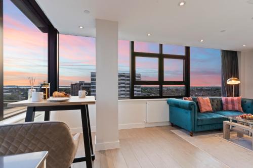 Sunbury on Thames Apartment | Heathrow Apartment Sleeps 4