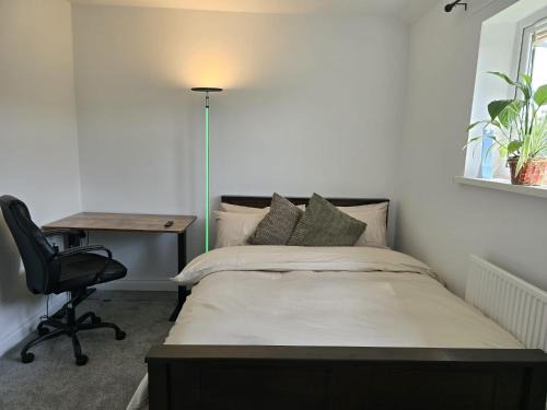 London Borough of Hounslow House | Heathrow, Hounslow, Beautiful Modern Home