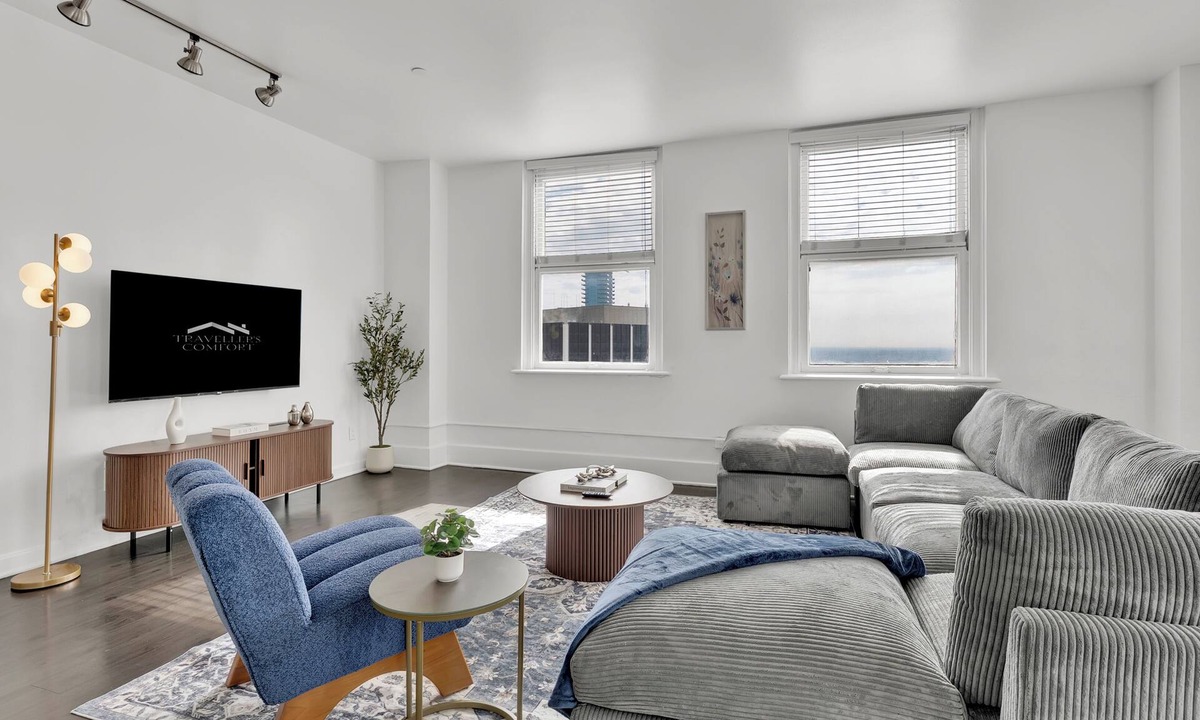 Downtown Fort Worth Apartment | HEB703 Beautiful Downtown Fort Worth Condo w/Gym&Parking by Traveller's Comfort