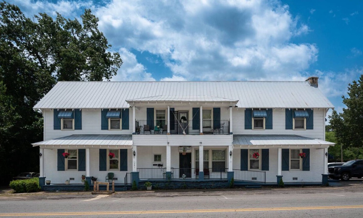 Heber Springs Hotel | Heber Historic Inn