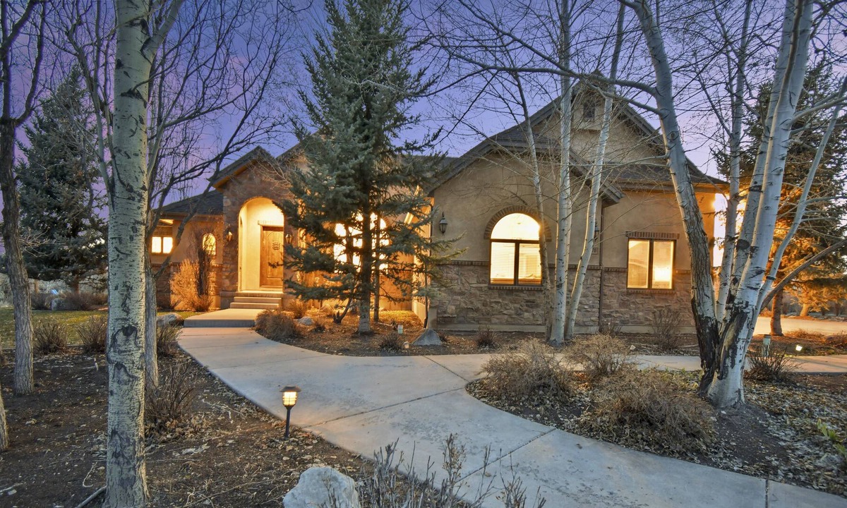 Lake Creek Estates House | Heber Luxury Retreat | Large Groups | 7br, 5.5ba | Arctic Spa
