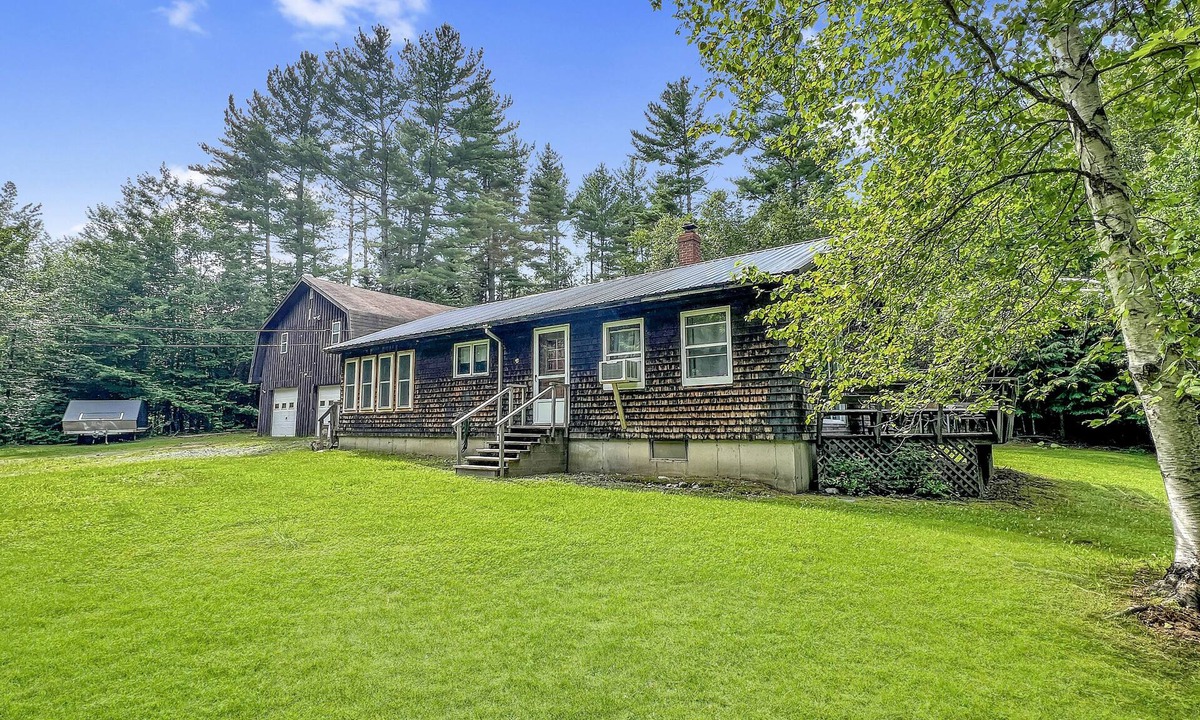 Monson House | Hebron Hideaway (Direct ATV and Snowmobile Trail Access)