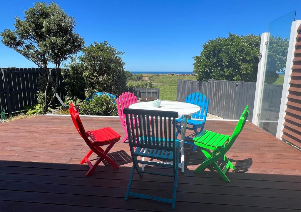 Opunake House | Hectors Hideaway