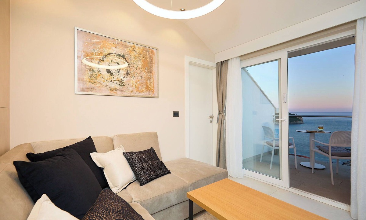 Ploce Apartment | Hedera Estate, Hedera A32