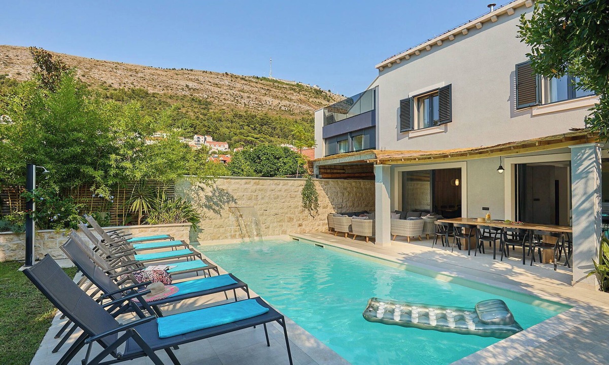 Pile Villa | Hedera Estate, Villa Hedera