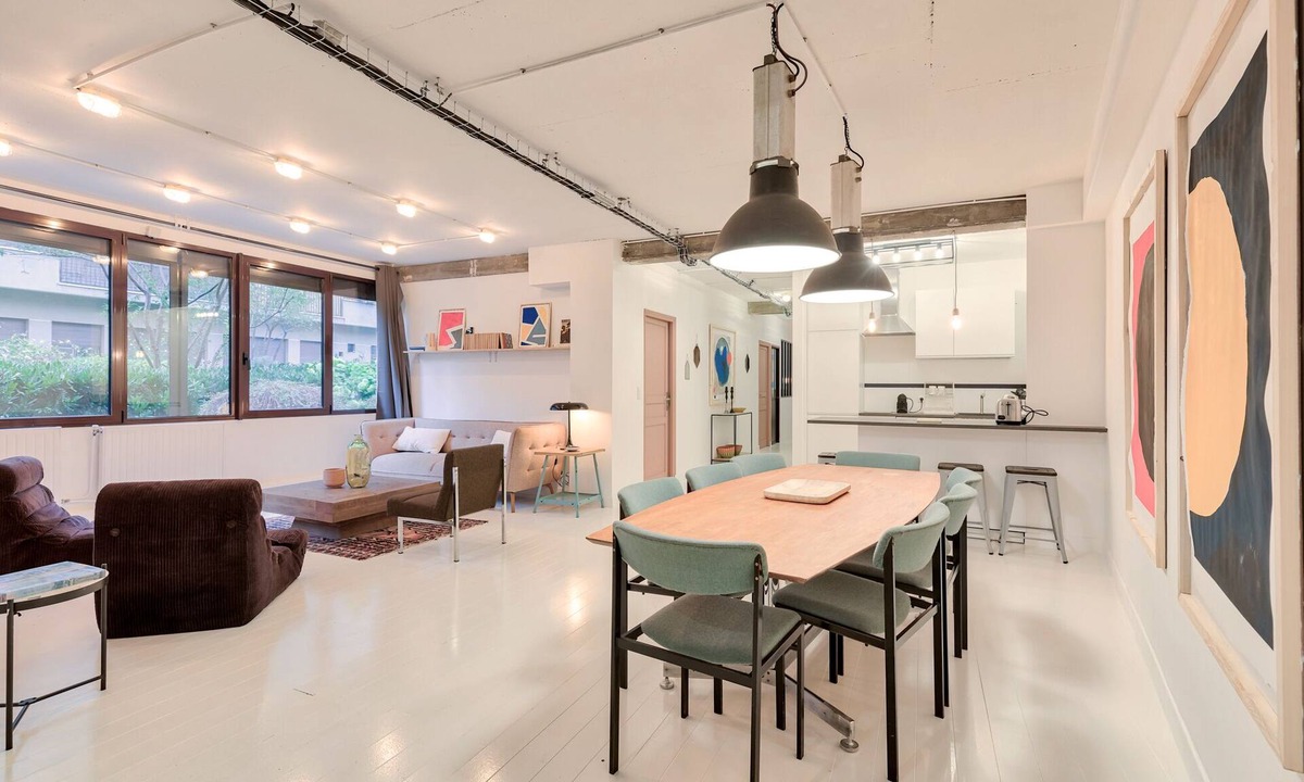 Pere Lachaise Apartment | Hedonist House - Artist & Design Loft - 10 guests - 5min. walk from metro