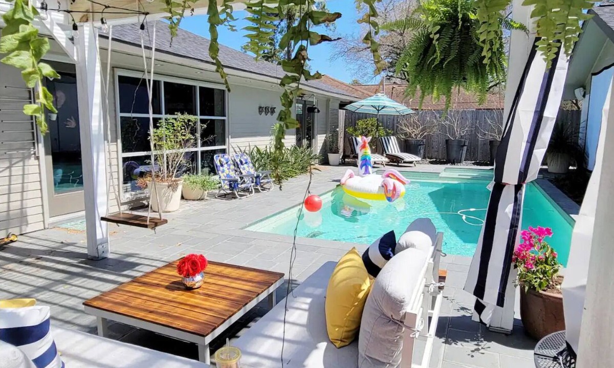 Lazybrook/Timbergrove House | Heights Bungalow with pool/hot tub and backyard paradise.