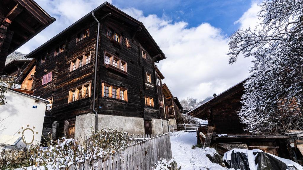 Fiesch Apartment | Heimeliges Walliserhaus