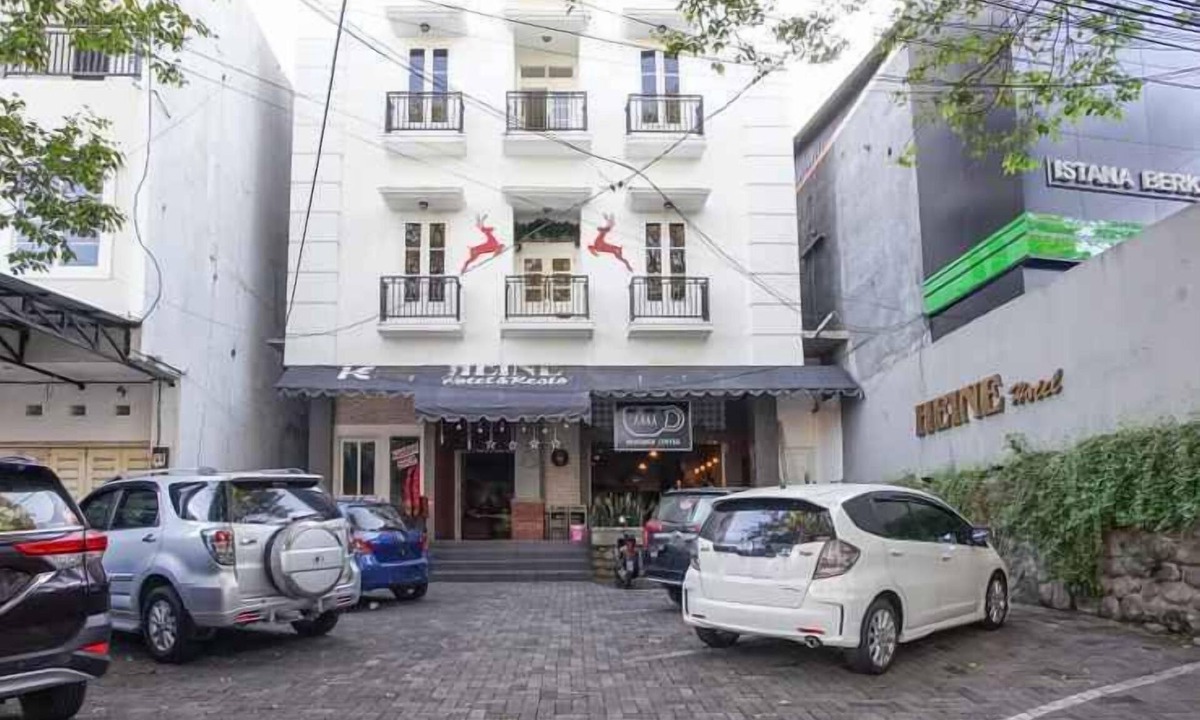 Manado City Centre Hotel | Heine Hotel