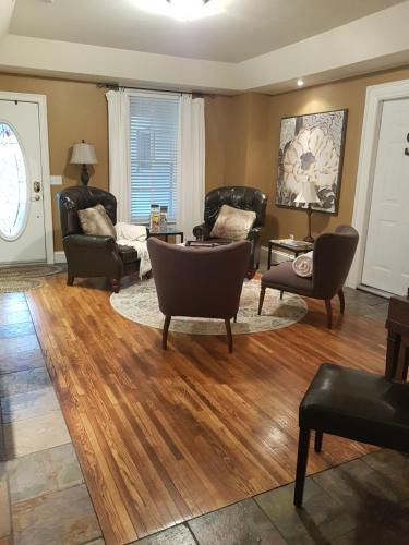 Ruthven Bed & Breakfast | Hellemsfield Inn & bed and breakfast