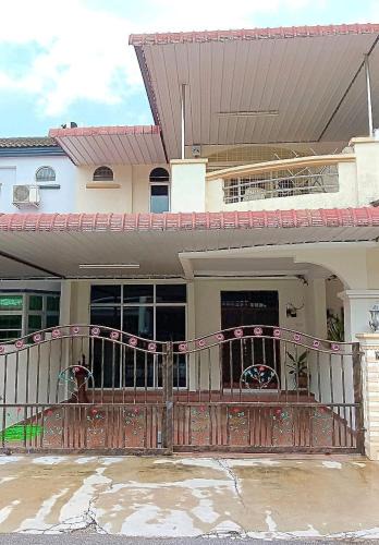 Nibong Tebal House | HELLO HOMESTAY