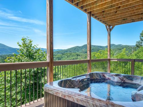 Chalet Village North House | Hello Smokys