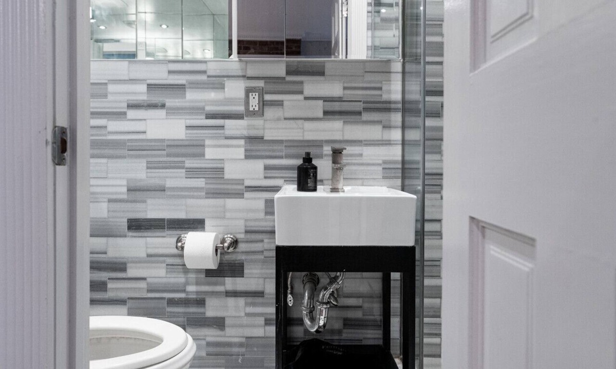 Midtown West Apartment | Hells Kitchen 2 Bedroom Retreat
