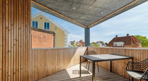 Svendborg Apartment | Helt nyt charmerende byhus i centrum med skøn tagterrasse