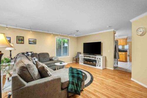 Hillsboro House | Hemenway Fields