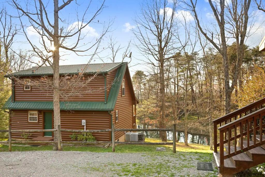 Trenton House | Hemlock Cottage