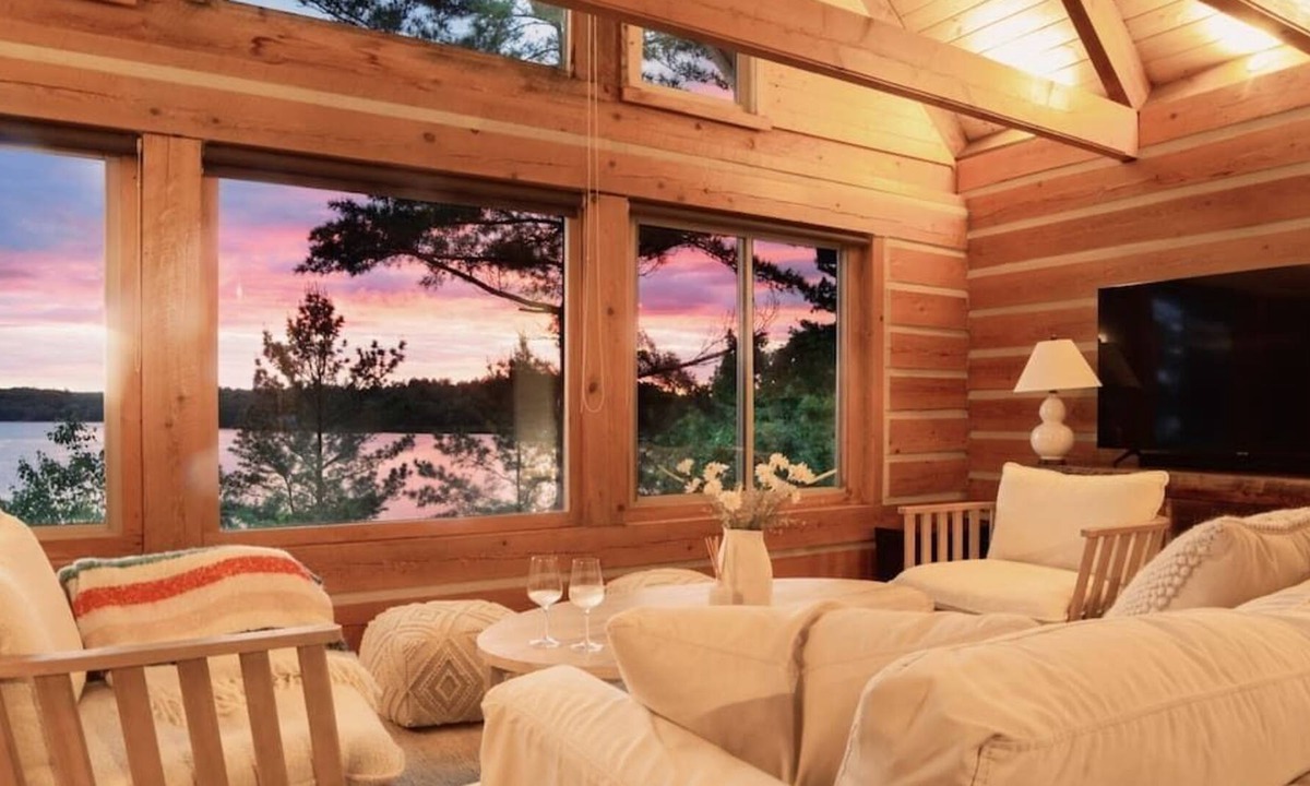 Parry Sound Cottage | Hemlock Hideaway Waterfront, Games Room, Hot Tub