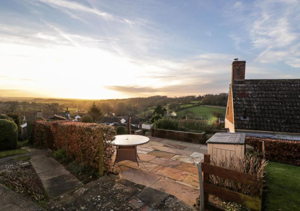 Bromham House | Hen's Cottage