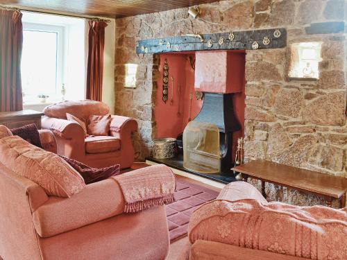 Llanfaethlu House | Hen Ysgol