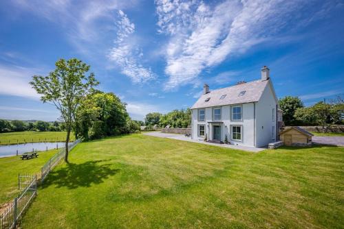 Rhyd-y-clafdy House | Hendre-Feinws
