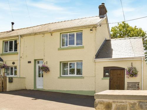 Ammanford House | Hengegin - Uk39874