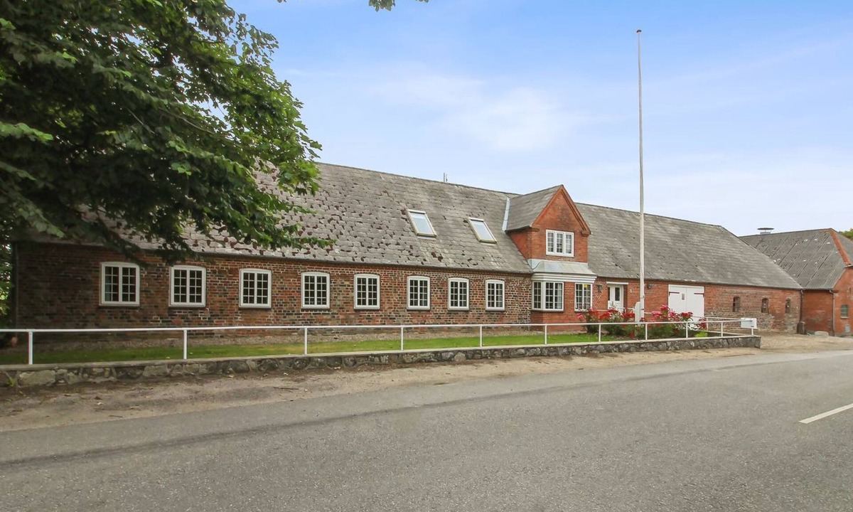 Ballum House | "Henrieke" - 10km from the sea by Interhome