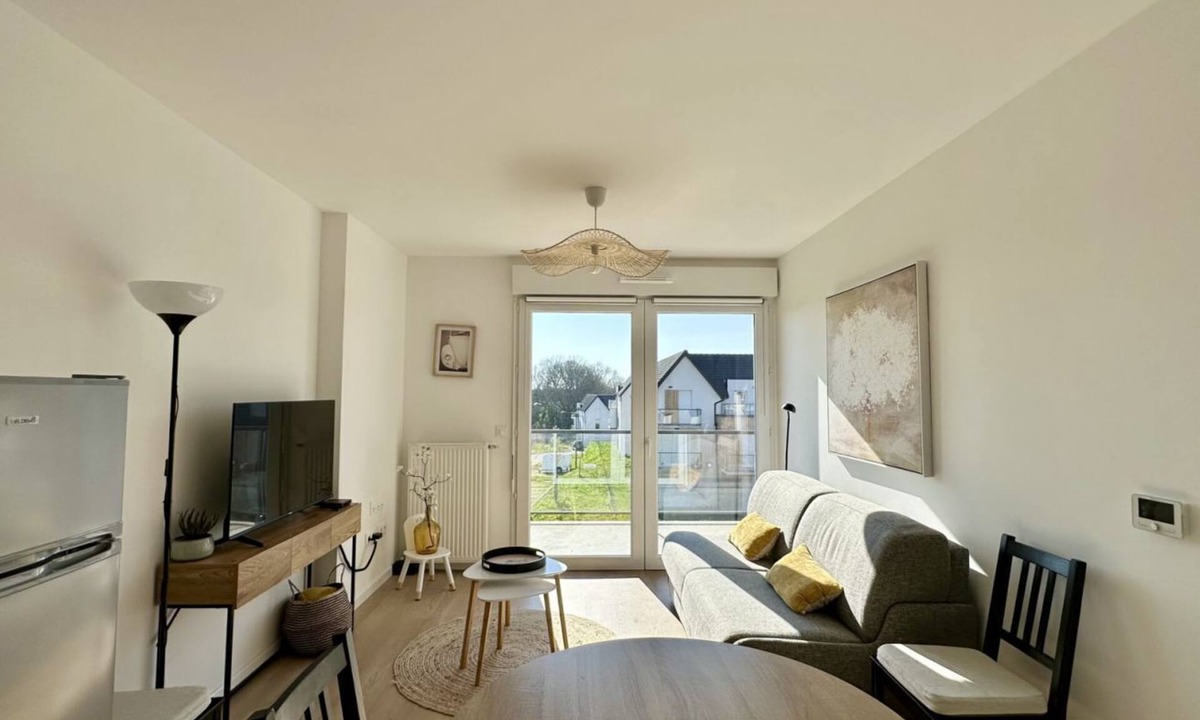 Saint-Valery-sur-Somme Apartment | Henson, apartment for 4 with balcony