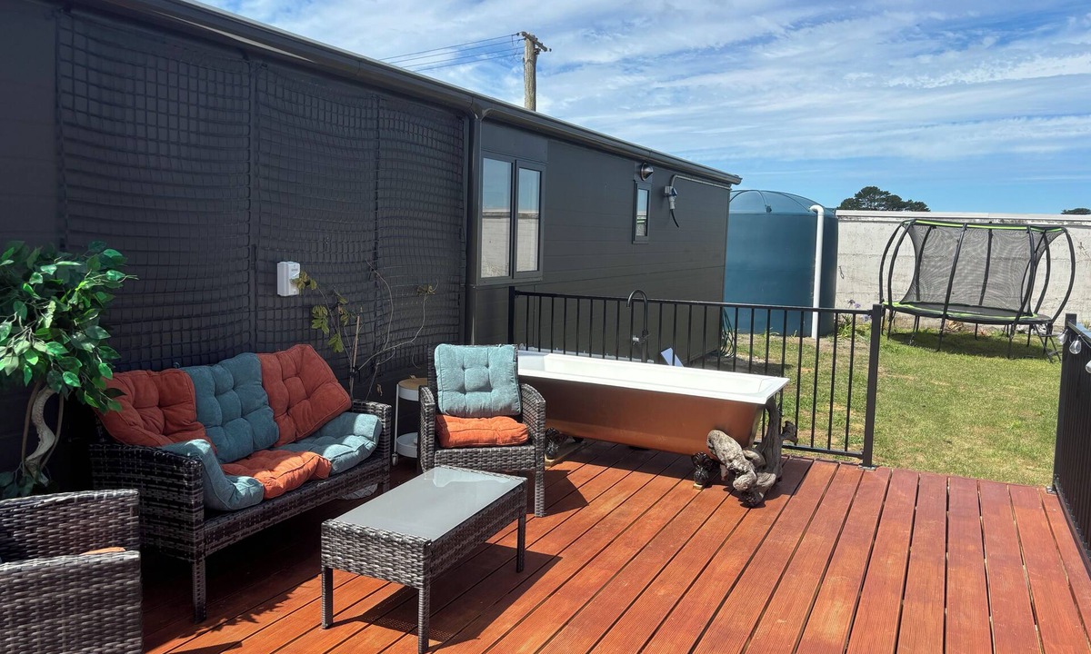 Auroa Other | Herd Retreat