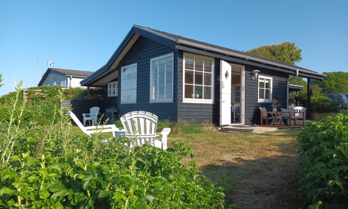 Norddjurs Municipality House | Here you live almost on the beach