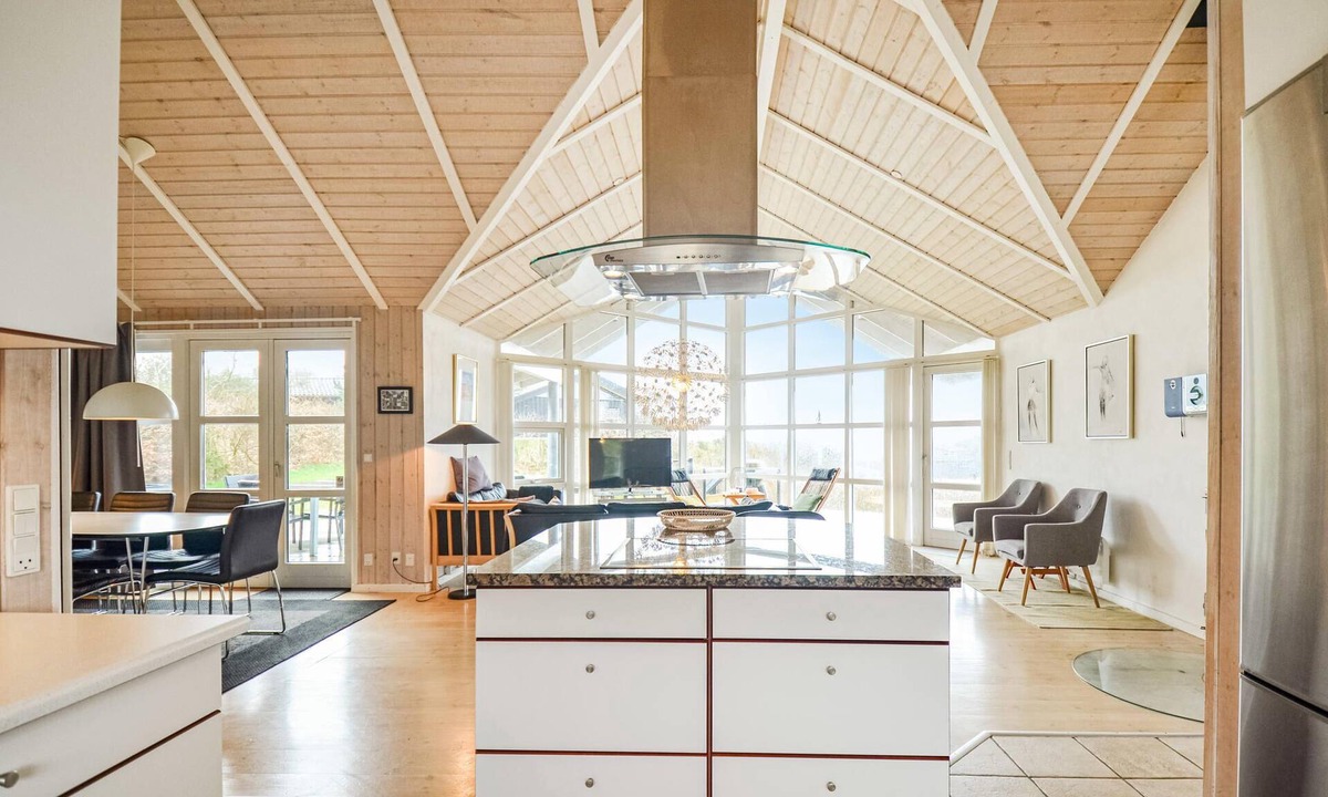 Handrup Strand House | Here your whole family will have a vacation stay 1st class.