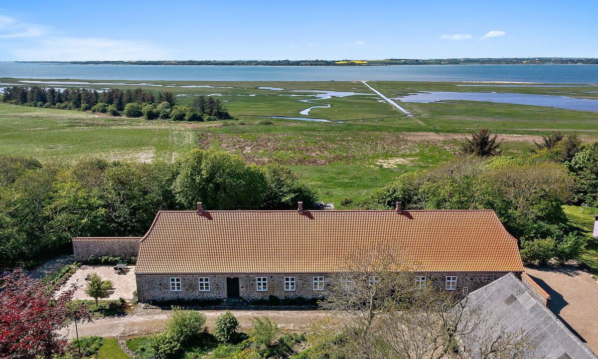 Ronbjerg House | Heritage country house on the coast in Denmark