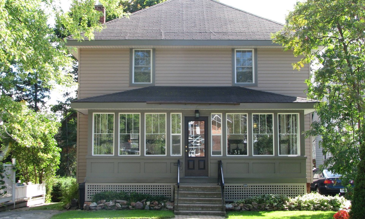 Sault Ste. Marie House | Heritage Home in the Heart of Sault Ste Marie