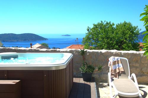 Orasac Villa | Heritage house Stone Orchard