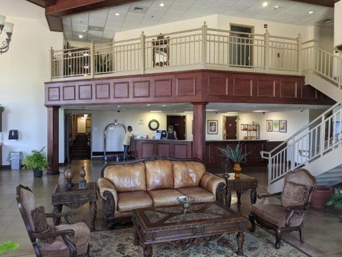 Amory Hotel | Heritage Inn and Suites