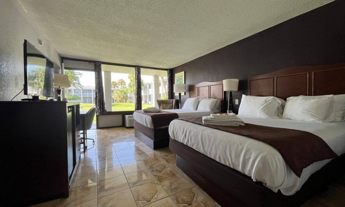 Kissimmee Hotel | Heritage Park Inn
