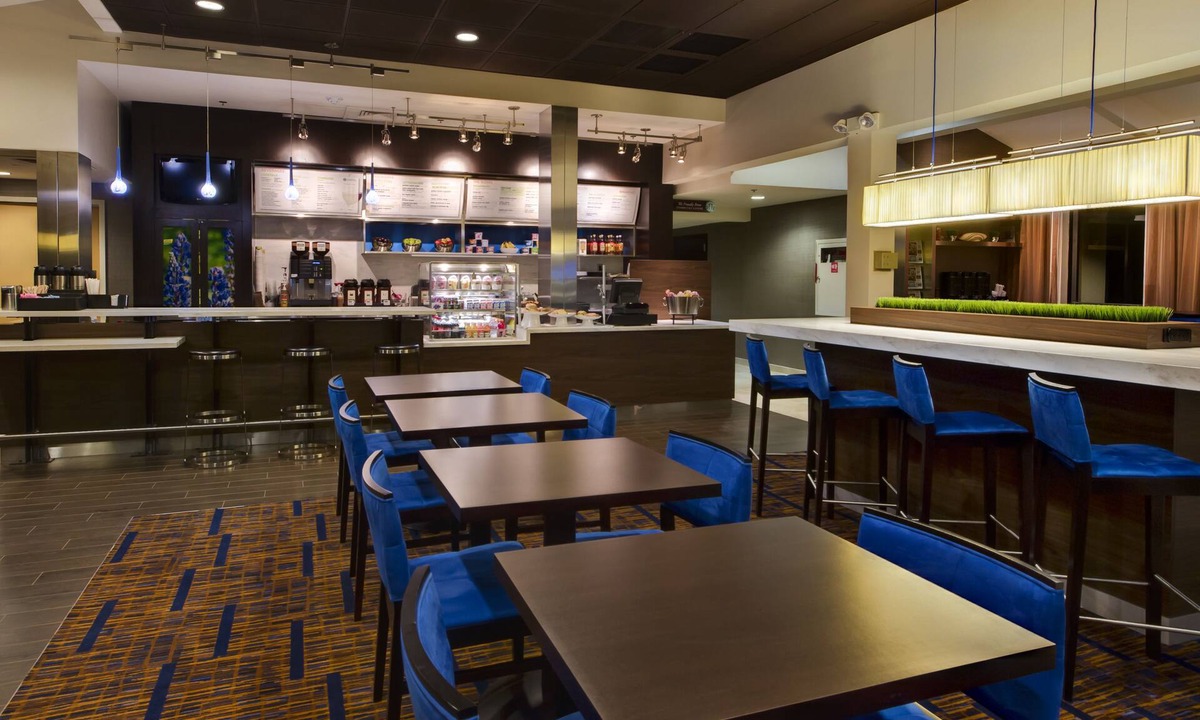 Brookhollow Hotel | Heritage Place Houston Brookhollow