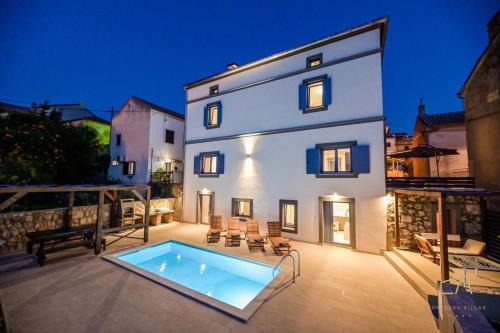 Omisalj Villa | Heritage Villa Castel Muschio