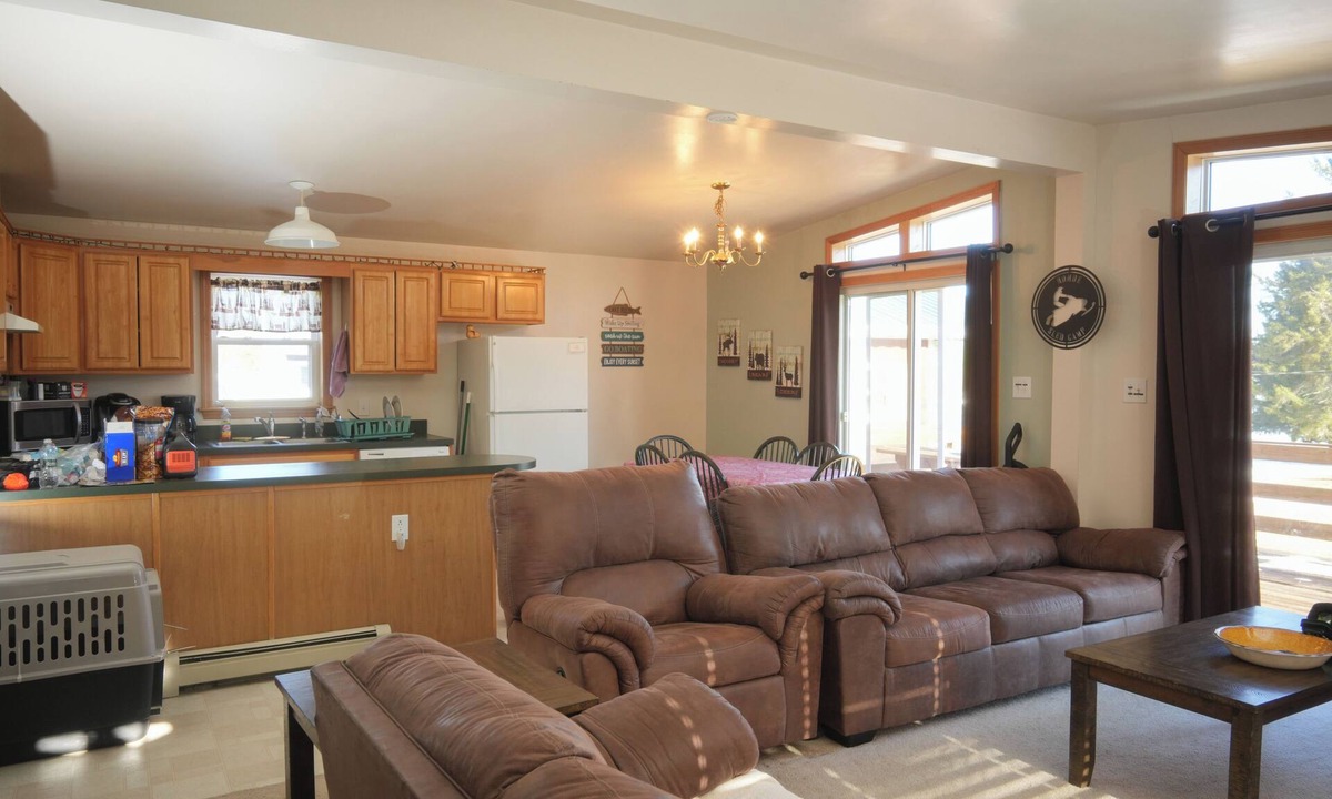 Town of Webb Ski Chalet | Herkimer House @ Beachfront Eagle Bay Village