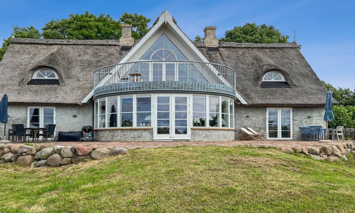 Akirkeby House | "Herlek" - 450m from the sea by Interhome